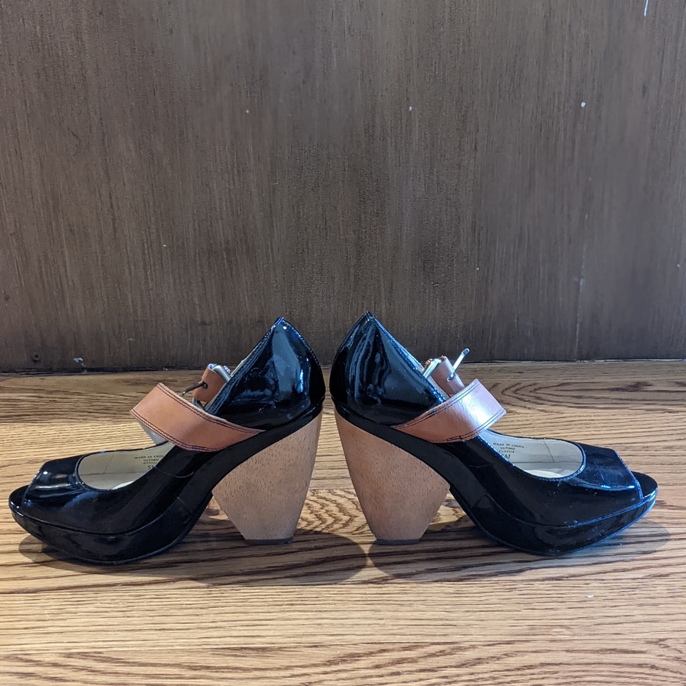 Max Studio Heels - Picture 3 of 6